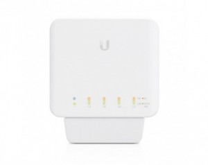 Stikalo 5-port Ubiquiti...