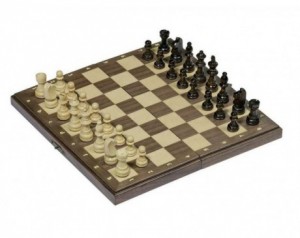 Leseni magnetni šah Goki