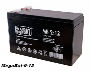 Polnilna svinčena baterija...