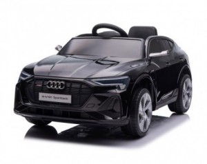 Avto na akumulator Audi...