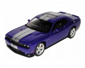 Kovinski avtomobil 2012...