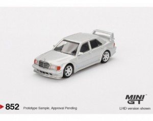 Mini GT Mercedes-Benz 190E...