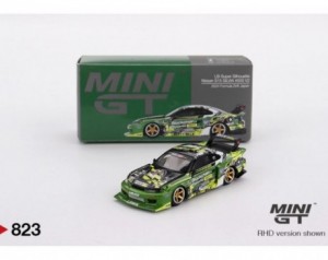 Mini GT Nissan Silvia S15...