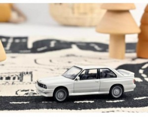 Norev BMW M3 E30