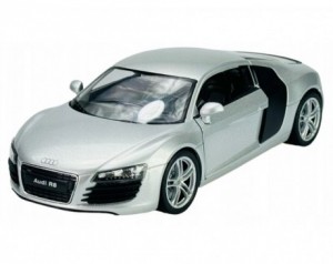 Kovinski avtomobil Audi R8...