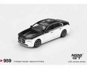 Mini GT BMW i7 XDrive60 2024